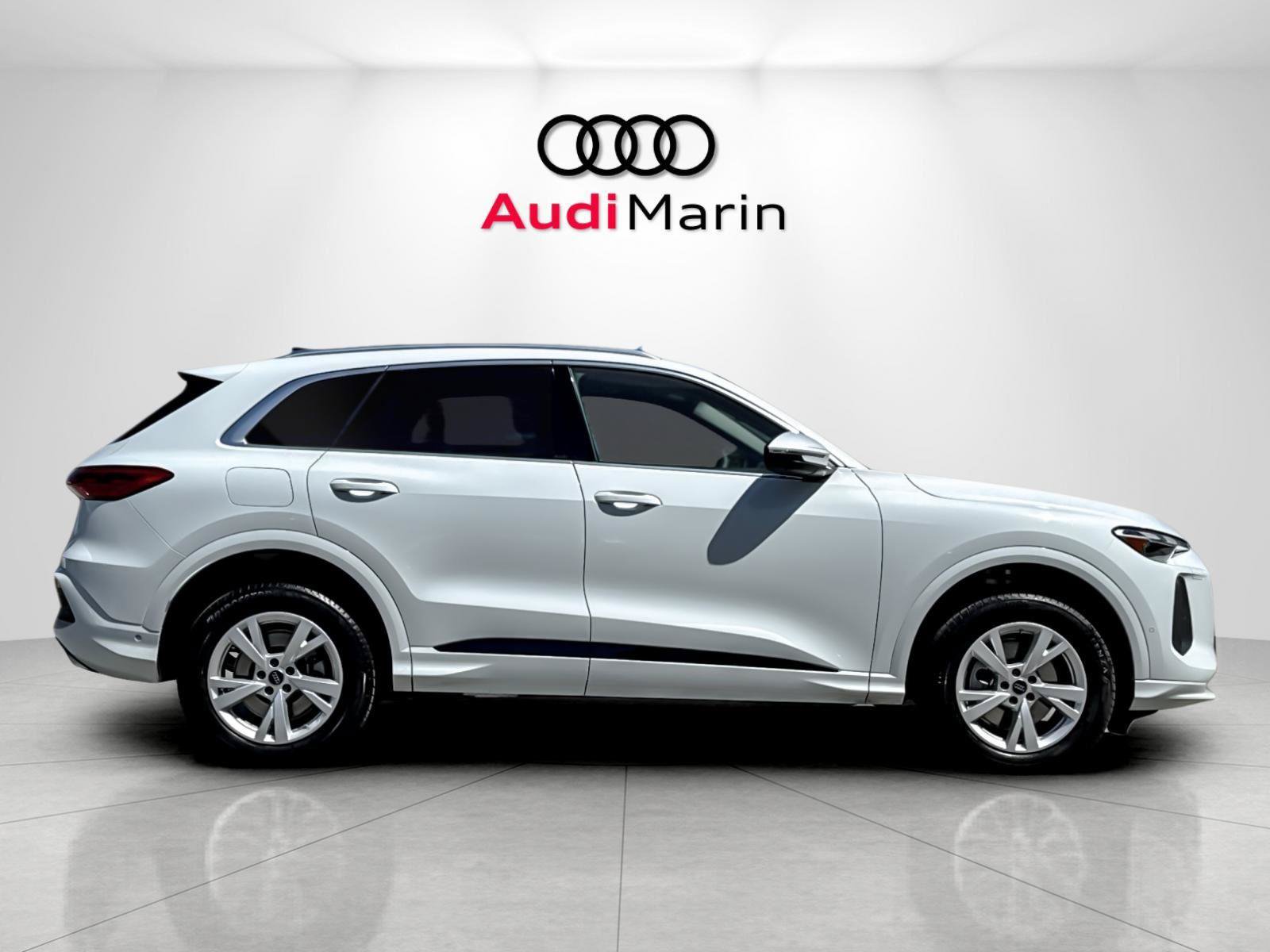 Used 2025 Audi Q5 Premium w/ Convenience Package AWD/4WD image 6