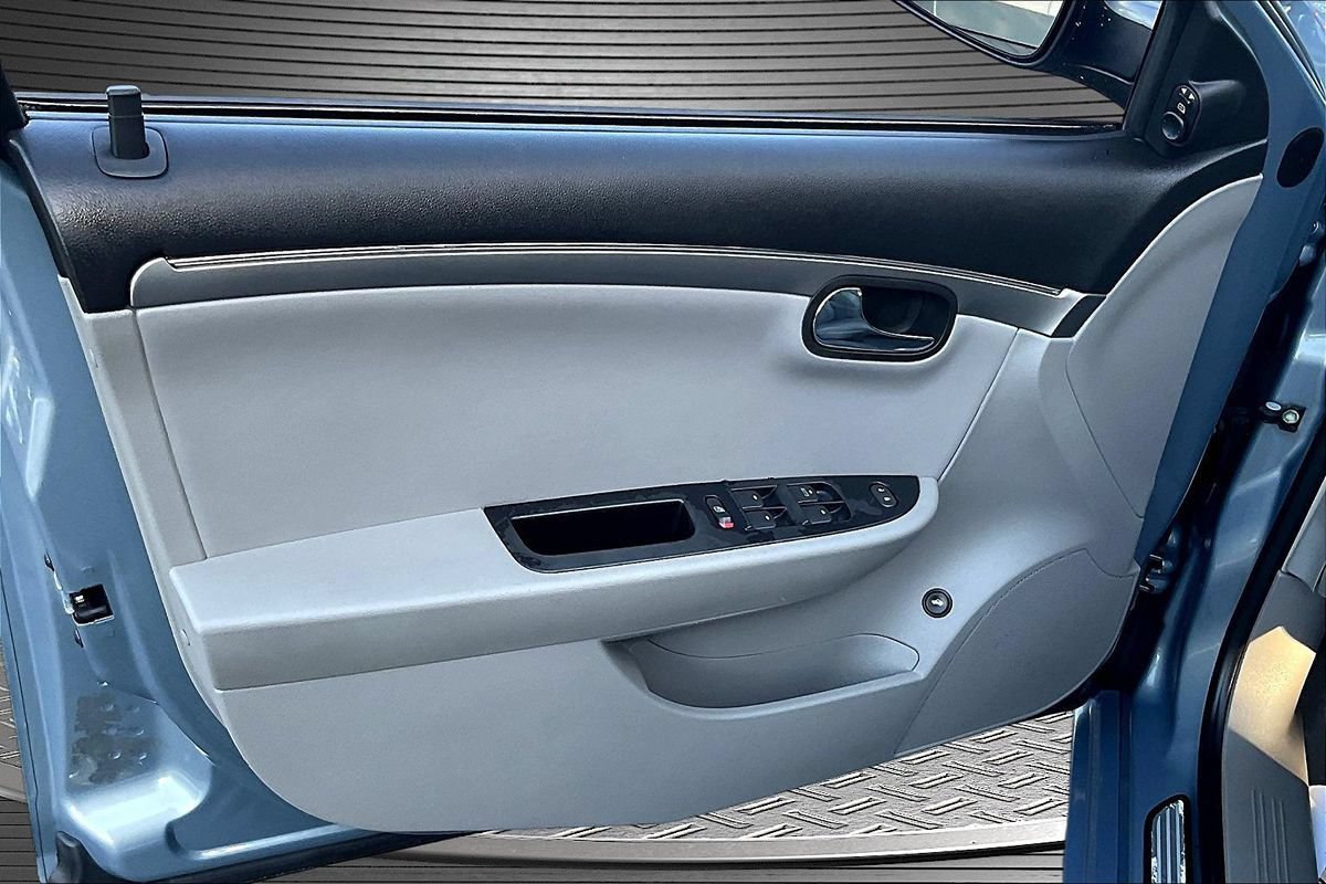 Used 2008 Saturn Aura XE FWD image 19