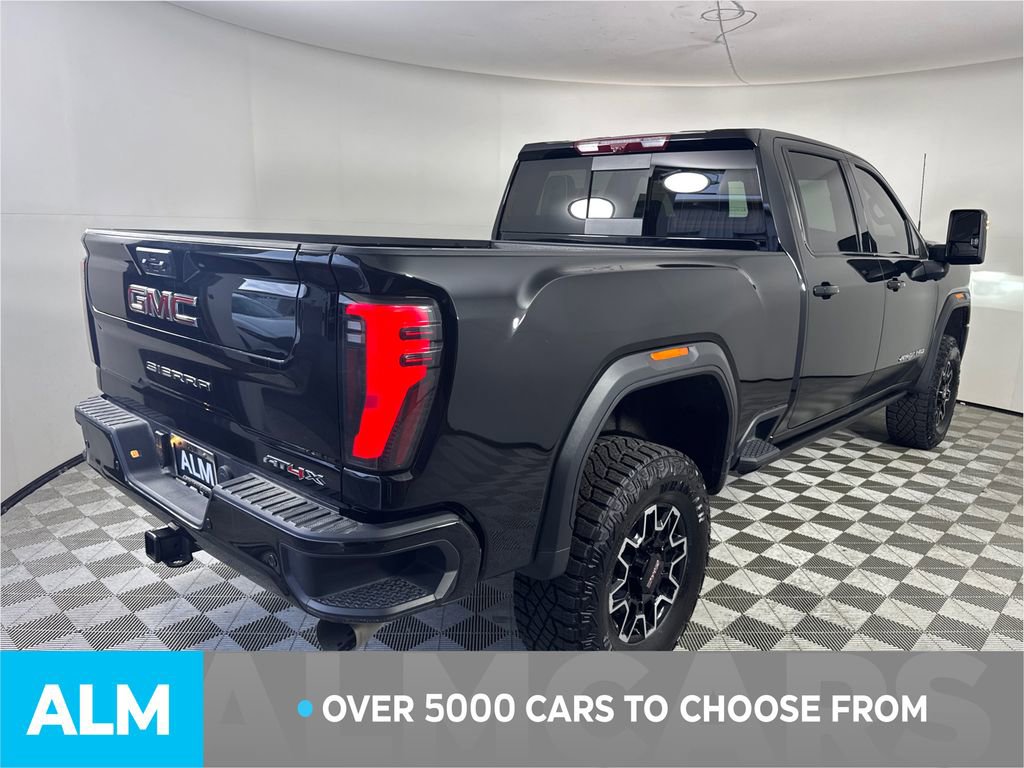 Used 2025 GMC Sierra 2500 AT4X image 5