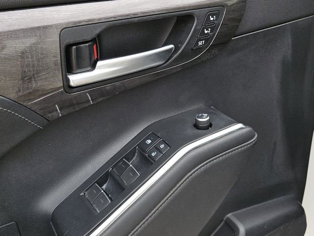 Used 2020 Toyota Highlander Limited image 31