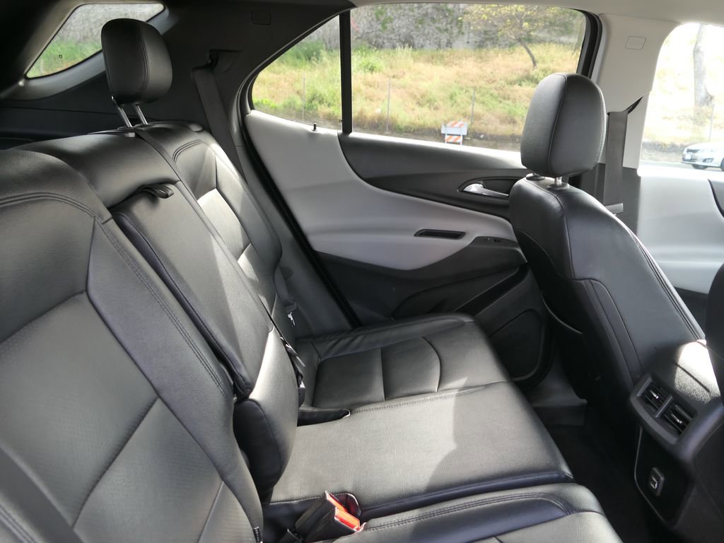 Used 2020 Chevrolet Equinox LS w/ LS Convenience Package image 24