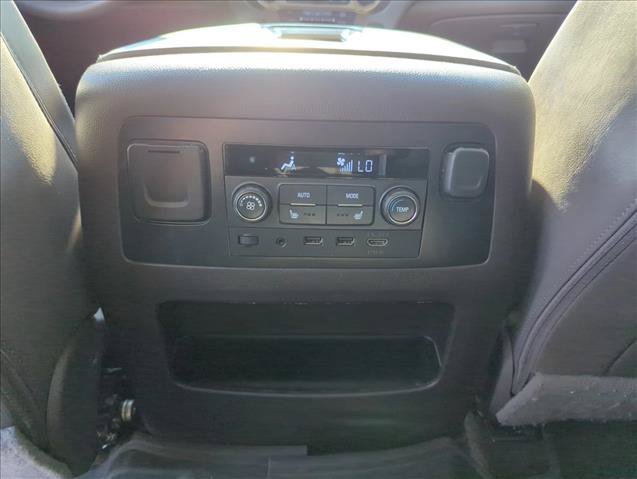 Used 2017 GMC Yukon XL Denali w/ Open Road Package RWD image 19