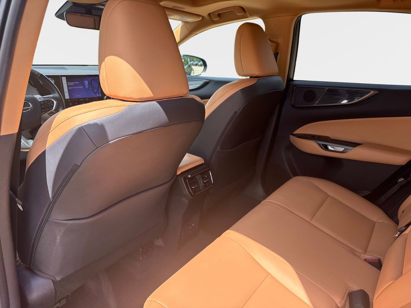 Used 2025 Lexus NX 250 FWD w/ Accessory Package (K3) image 13