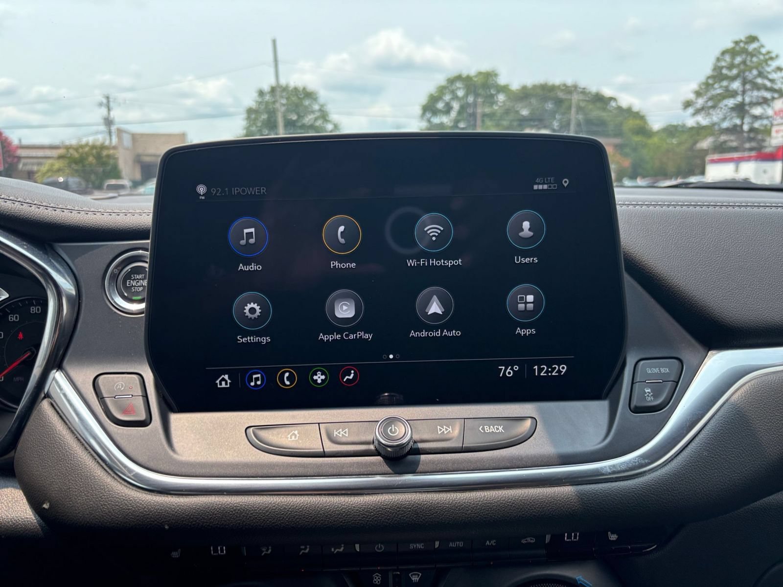 Used 2025 Chevrolet Blazer LT FWD image 19