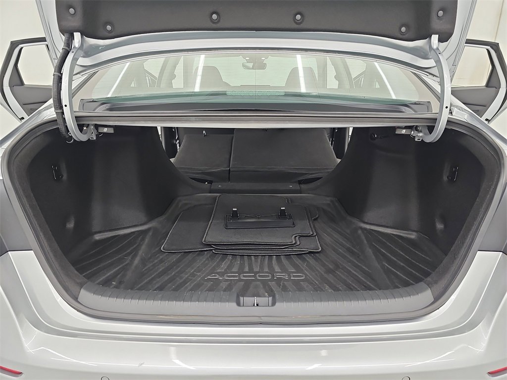 Used 2023 Honda Accord Touring image 15