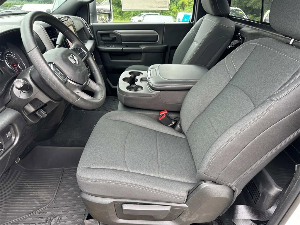 New 2026 RAM 3500 Tradesman image 12