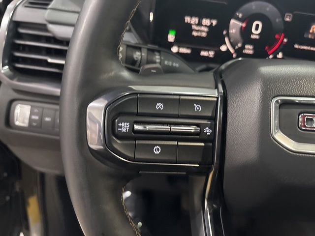 Used 2024 GMC Acadia AT4 w/ Luxury Package AWD/4WD image 18