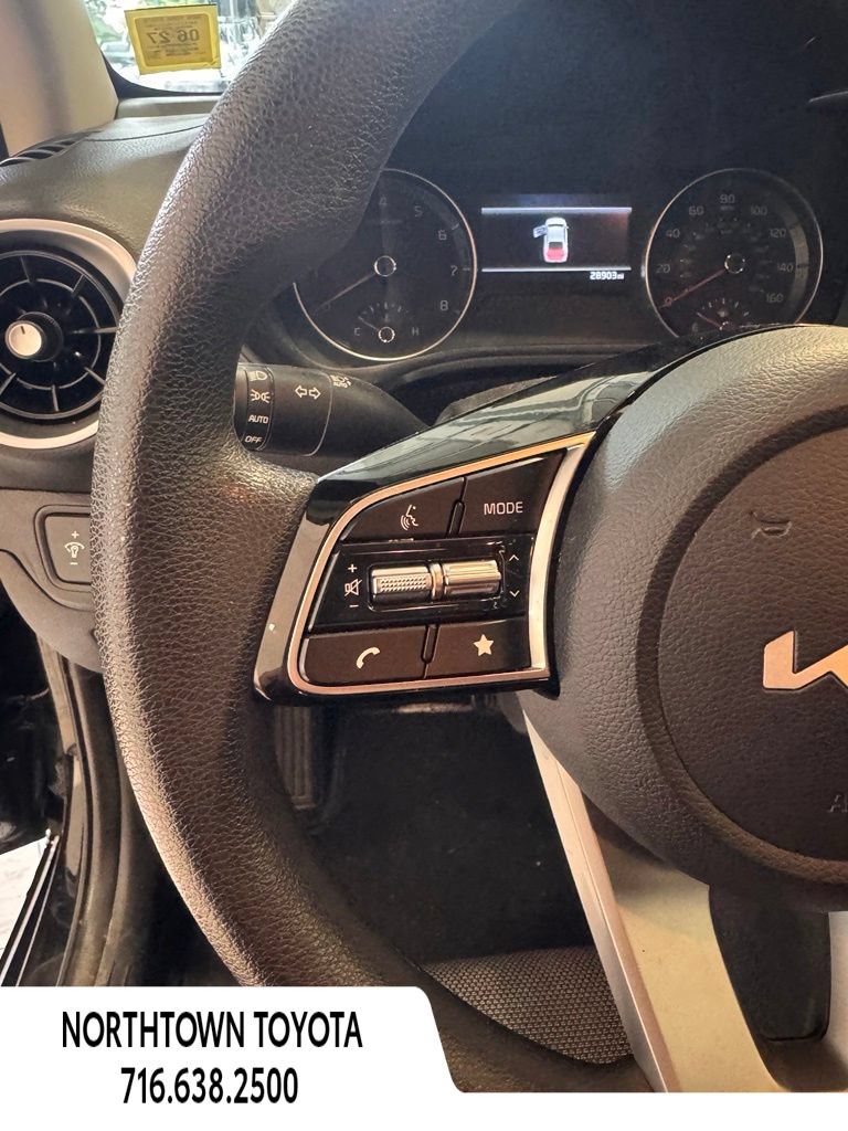 Used 2023 Kia Forte LXS FWD image 19