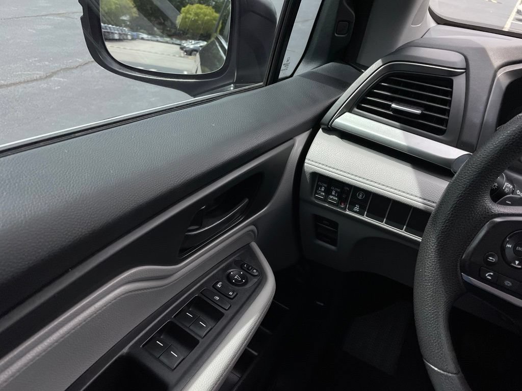 Certified 2024 Honda Odyssey EX image 23