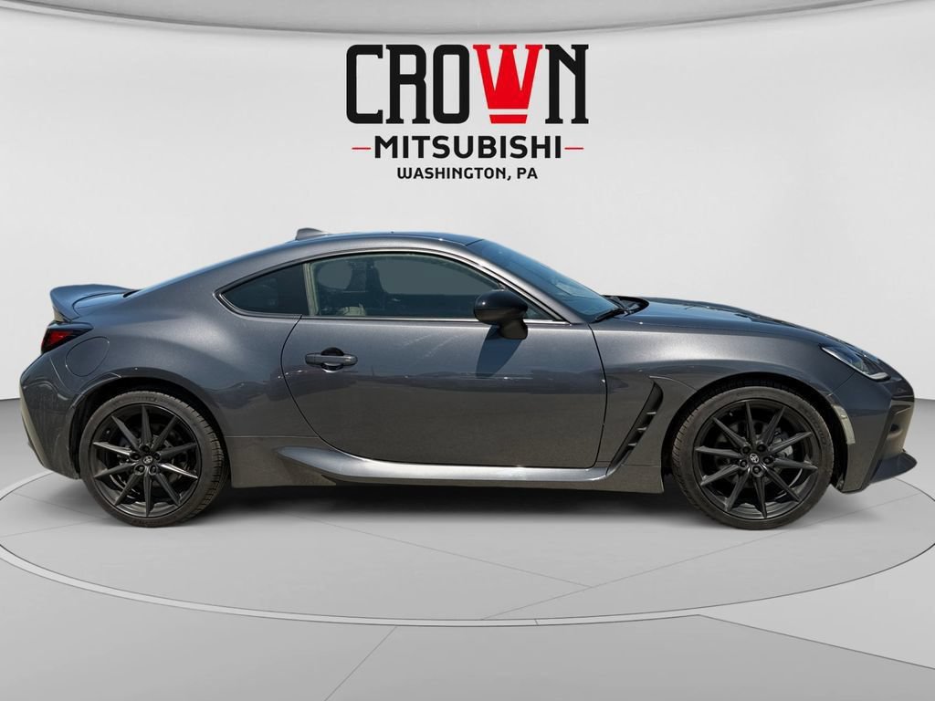 Used 2024 Toyota GR86 Premium RWD image 2