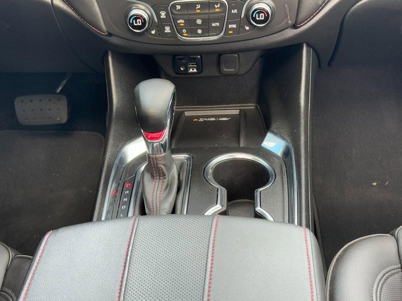 Used 2023 Chevrolet Traverse RS image 15
