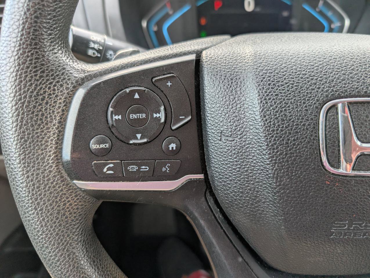 Used 2018 Honda Odyssey LX image 18