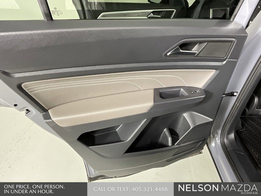 Used 2021 Volkswagen Atlas Cross Sport SE image 19