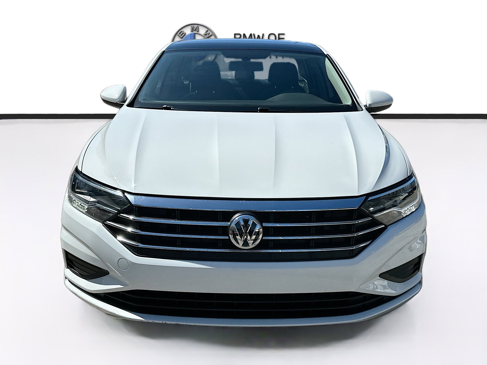 Used 2019 Volkswagen Jetta SE image 2