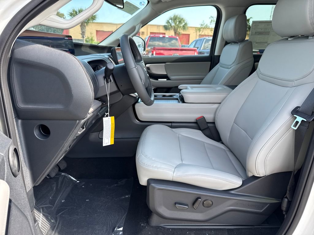 New 2026 Ford Expedition Active image 21