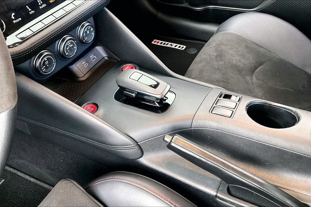 Used 2024 Nissan Z NISMO w/ Floor Mat Package image 16