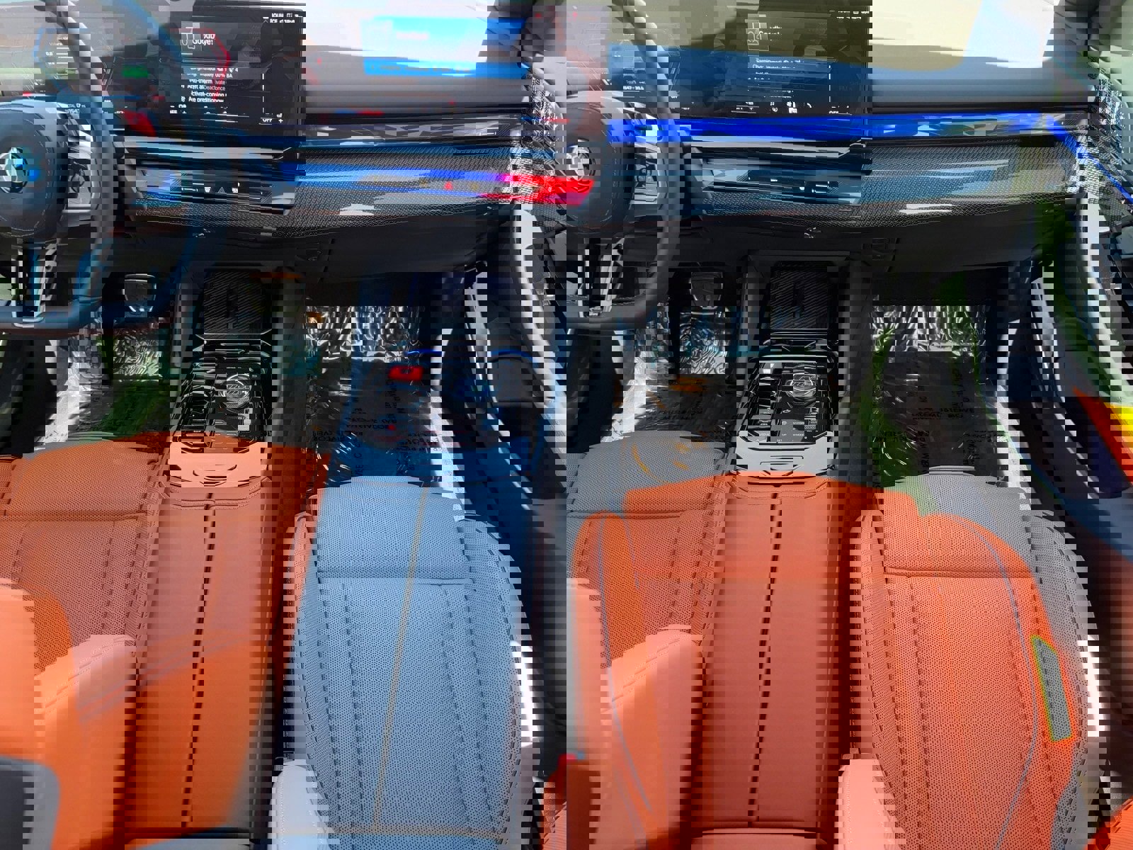 Used 2026 BMW M5 w/ Executive Package image 14