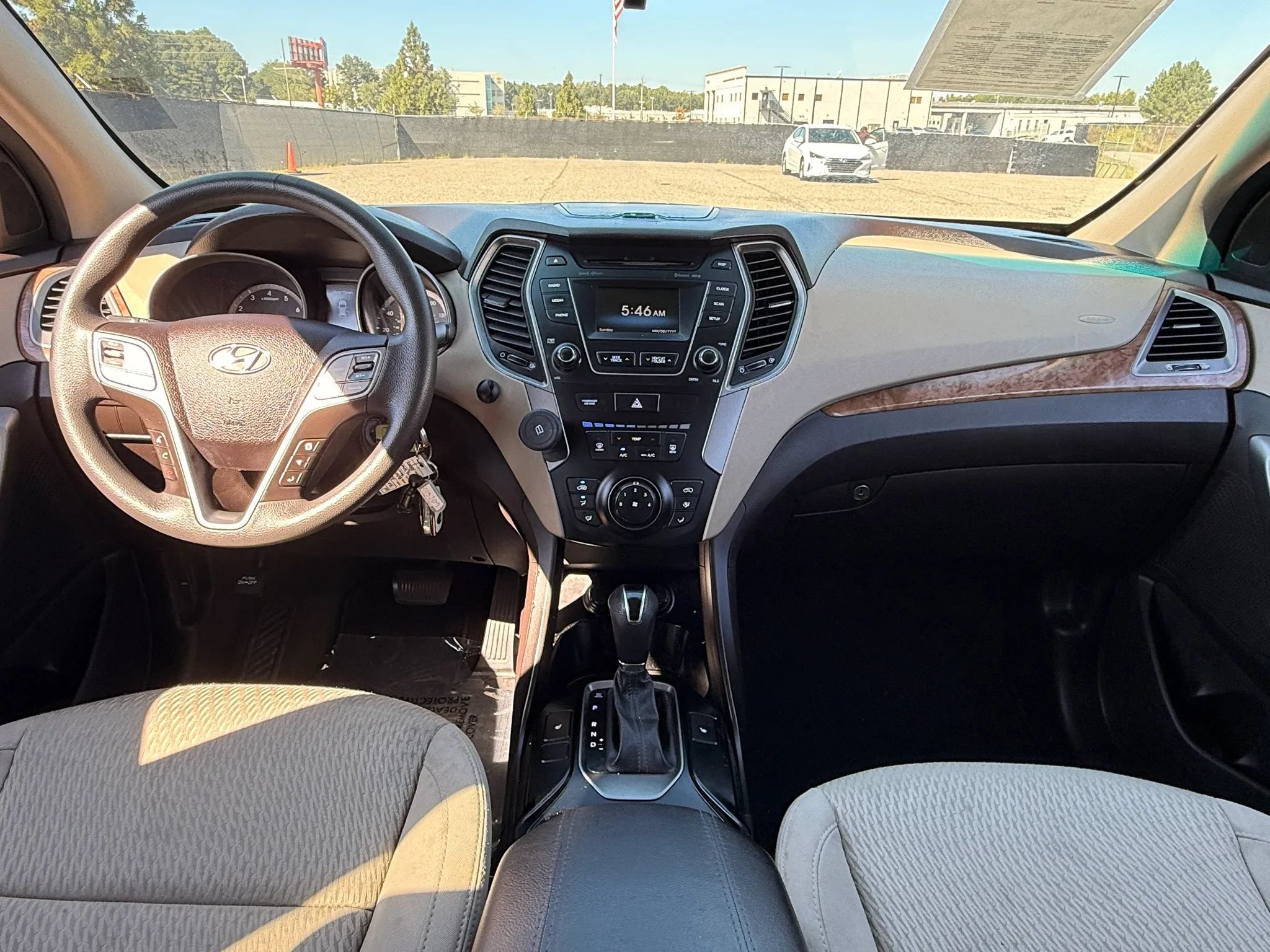 Used 2016 Hyundai Santa Fe Sport w/ Option Group 02 FWD image 3
