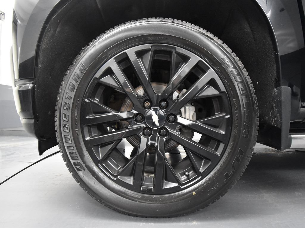 Used 2019 Chevrolet Silverado 1500 High Country AWD/4WD image 12