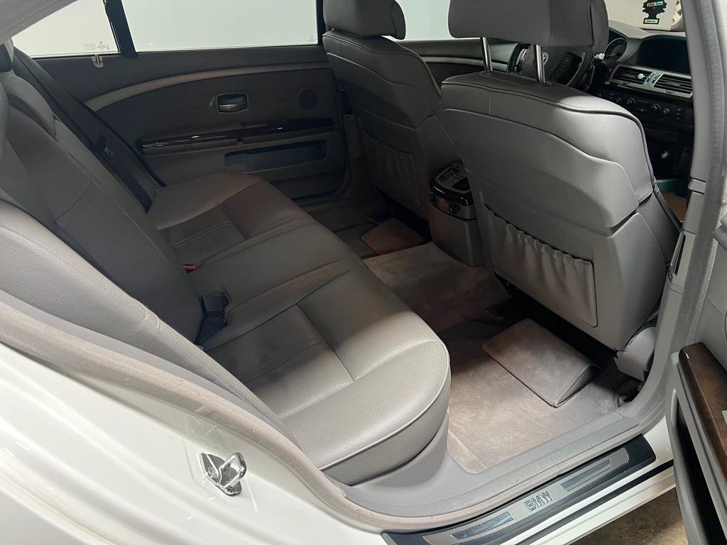 Used 2004 BMW 745Li RWD image 23