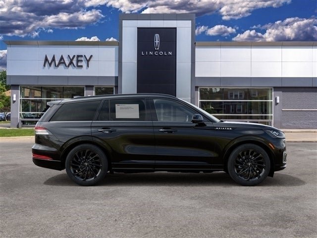 New 2027 Lincoln Aviator Reserve w/ Jet Appearance Package AWD/4WD image 93