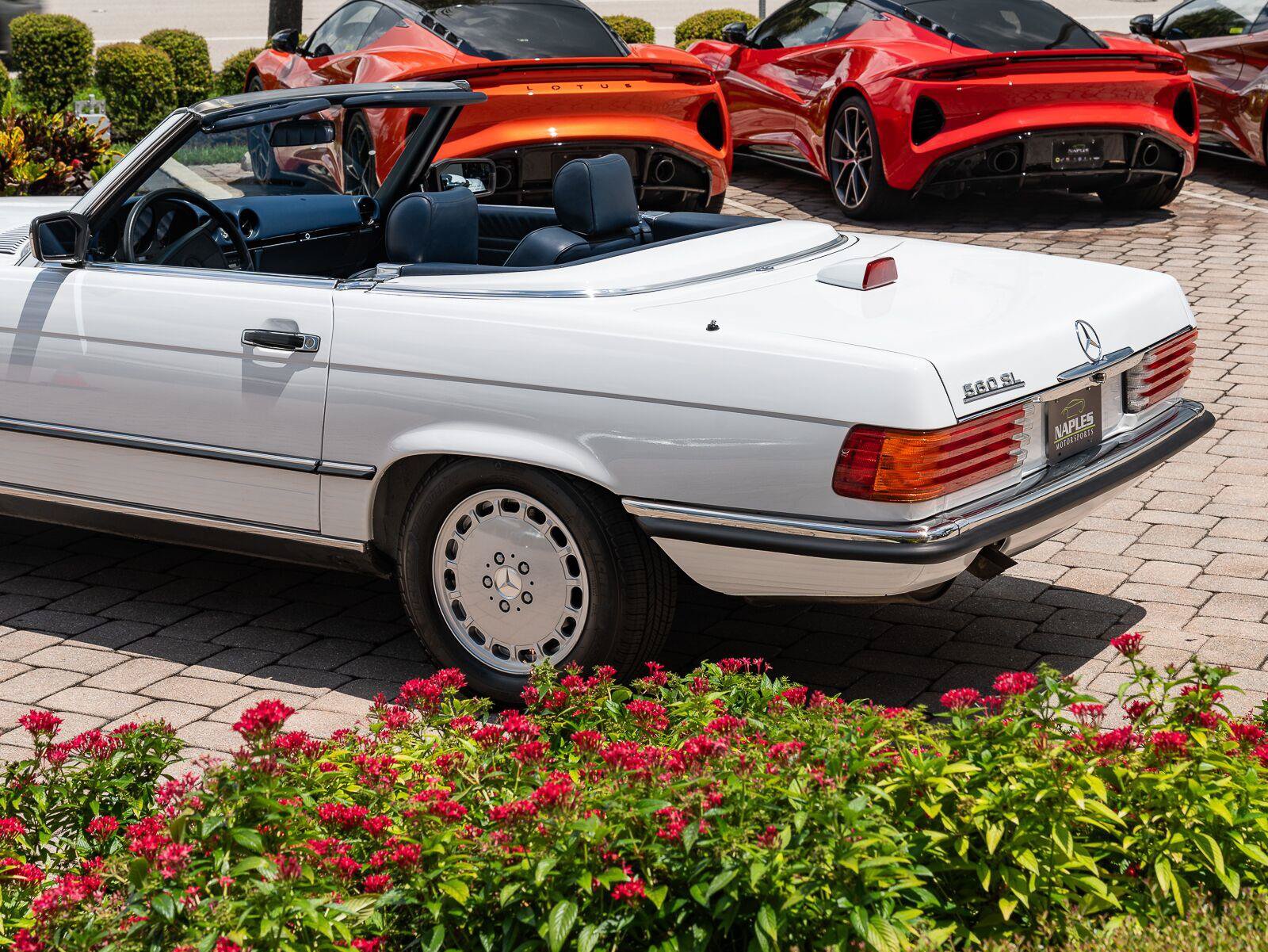 Used 1987 Mercedes-Benz 560 SL image 15