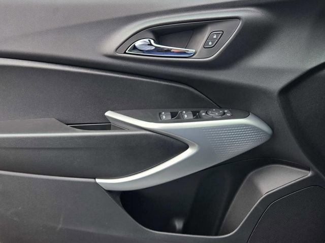 New 2026 Chevrolet Trax RS image 23