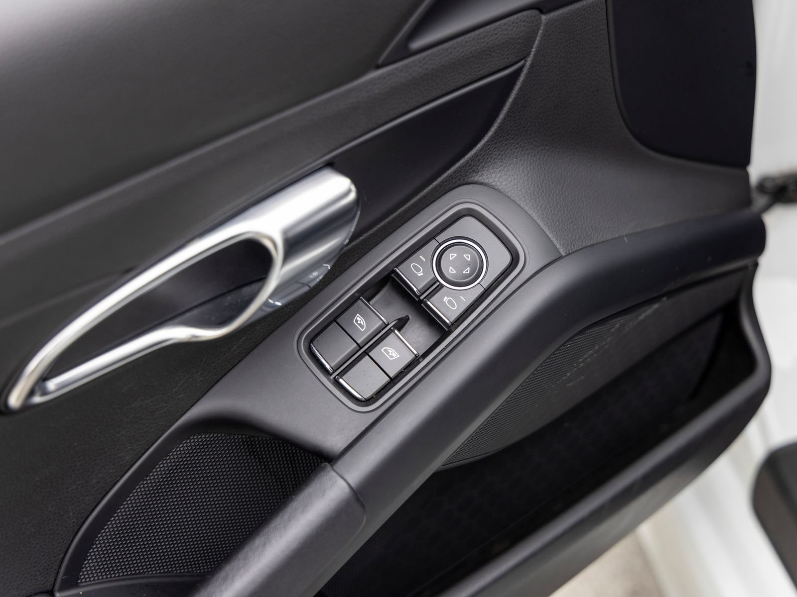 Used 2021 Porsche 718 Boxster S RWD image 32