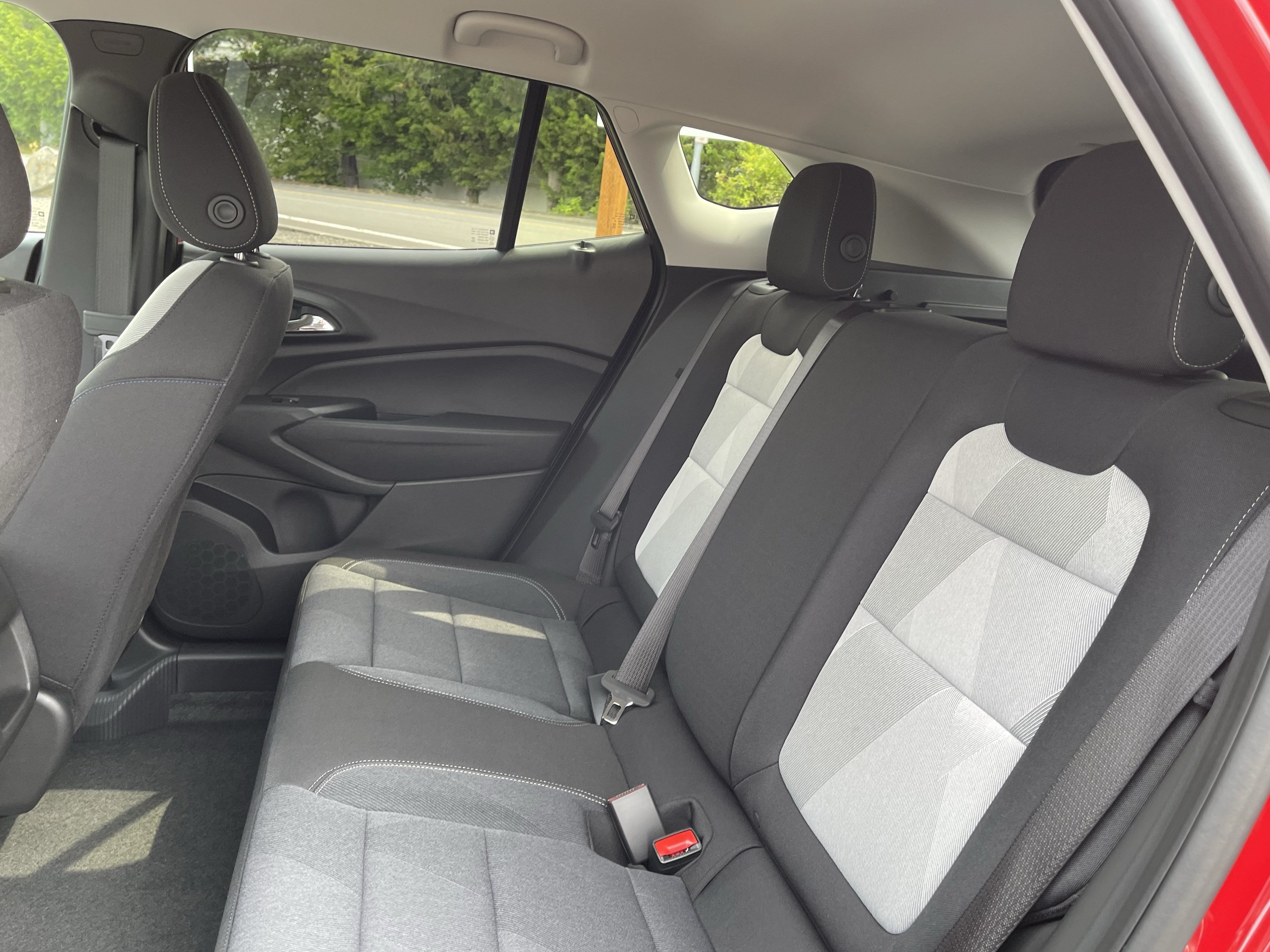 Used 2026 Chevrolet Trax LS FWD image 15