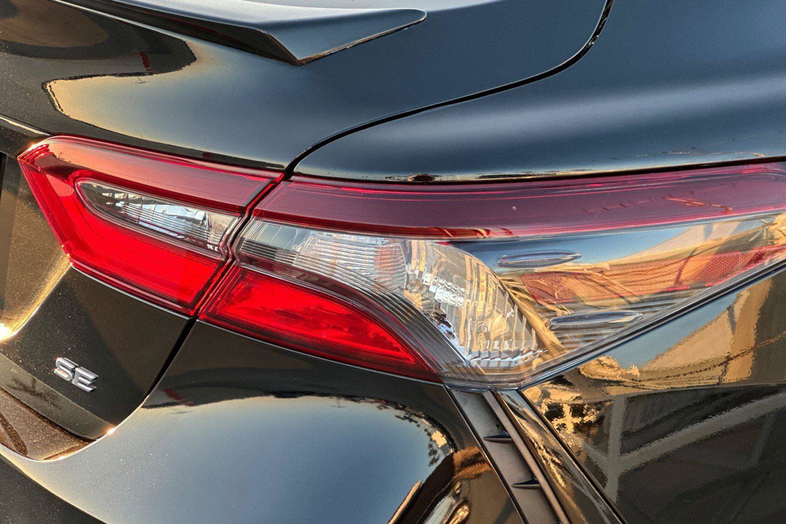 Used 2022 Toyota Camry SE image 29