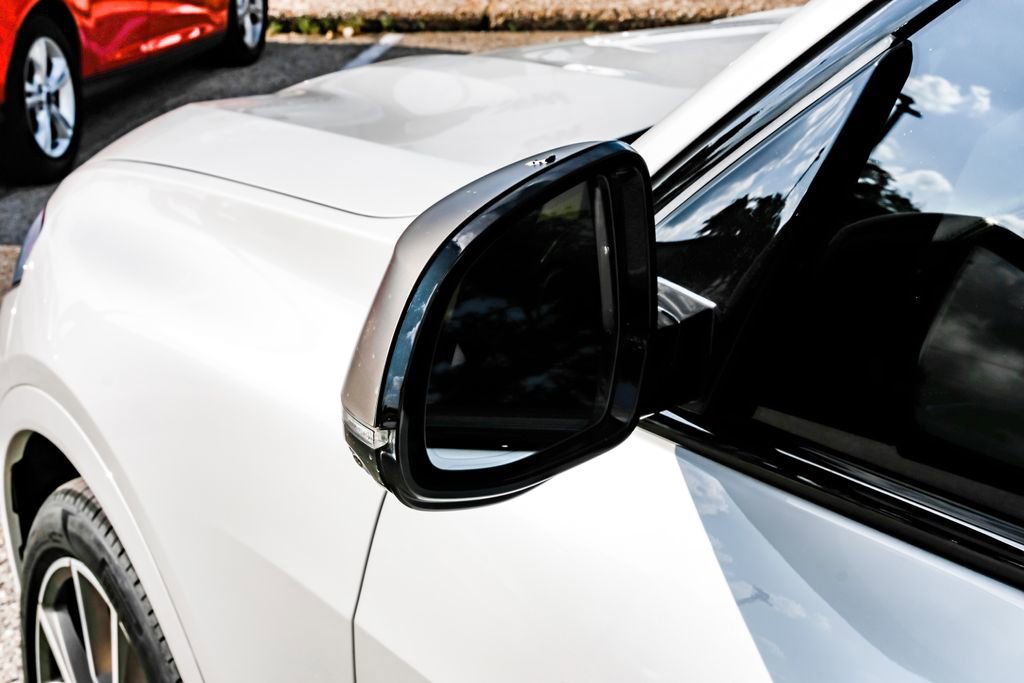 Used 2021 BMW X7 M50i w/ Executive Package image 46