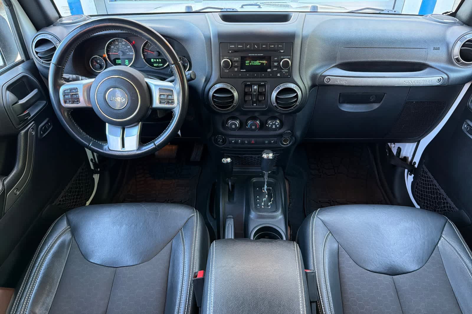 Used 2018 Jeep Wrangler Unlimited Sport AWD/4WD image 3