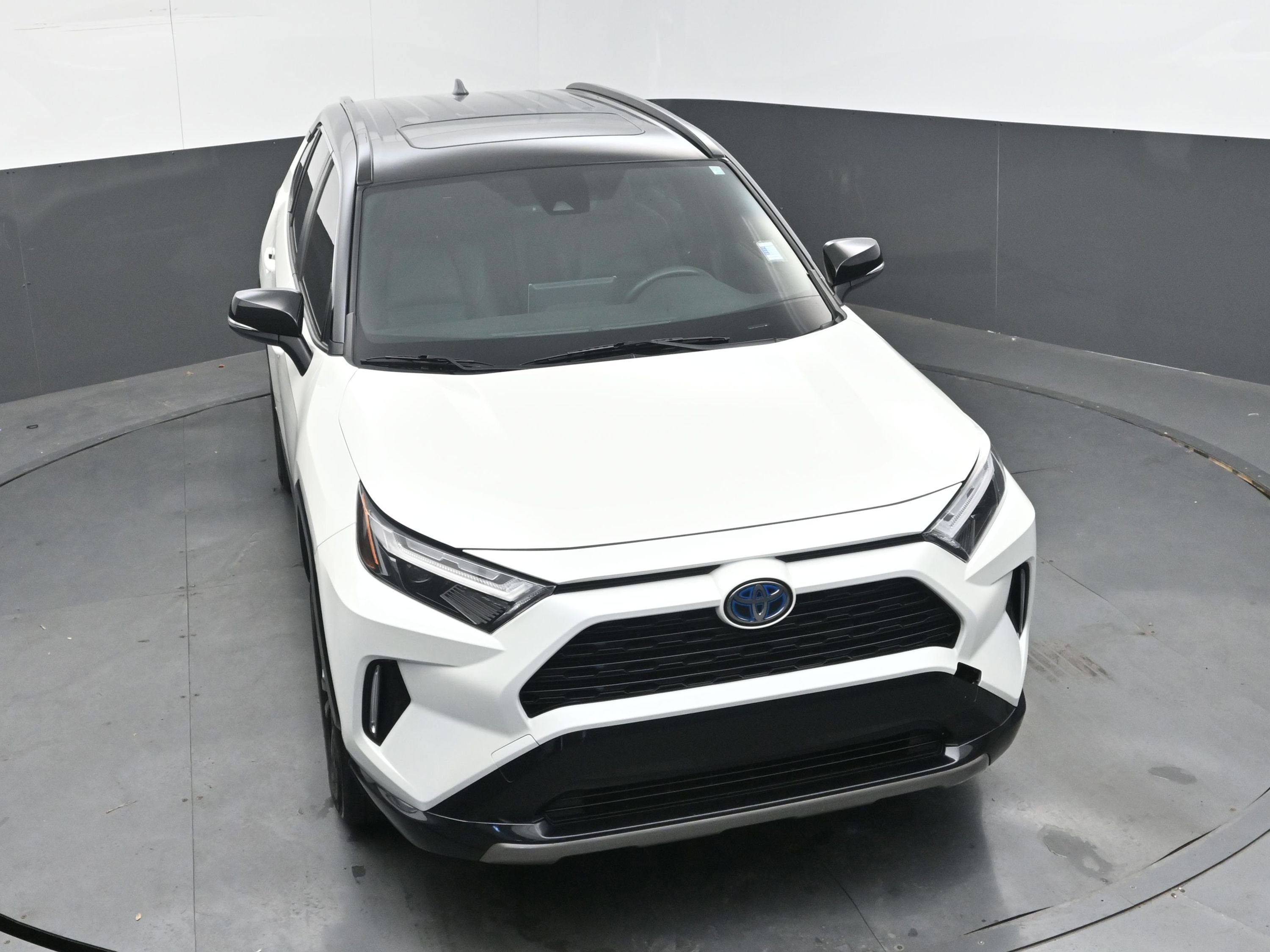 Used 2022 Toyota RAV4 XSE image 29