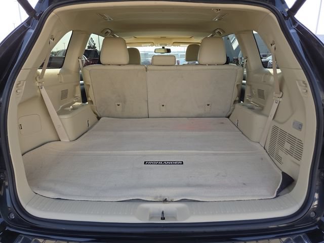 Used 2016 Toyota Highlander XLE w/ Protection Package #3 AWD/4WD image 18