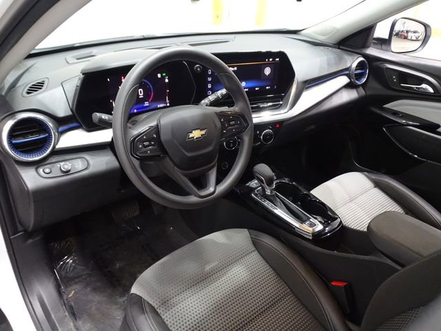 Used 2024 Chevrolet Trax LT image 20