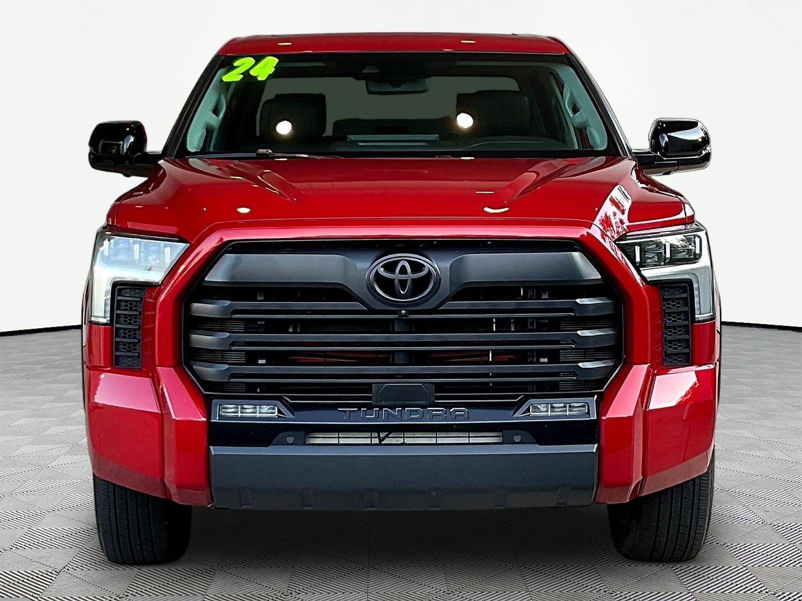 Used 2024 Toyota Tundra Limited AWD/4WD image 2