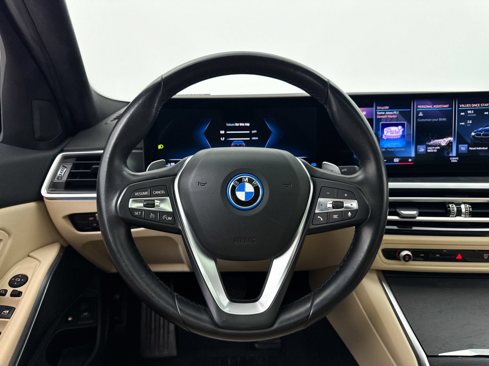 Used 2023 BMW 330e RWD image 4