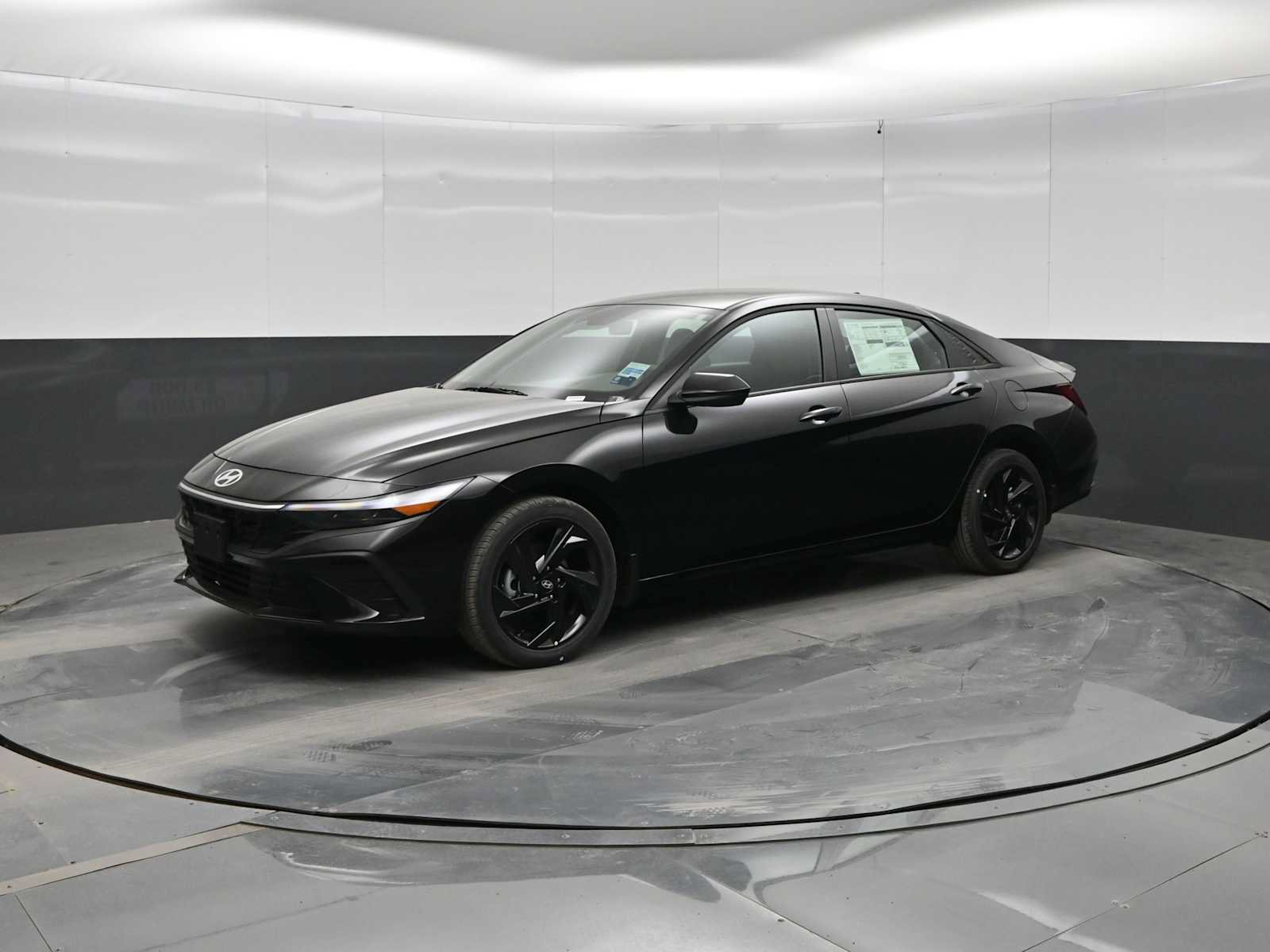 New 2026 Hyundai Elantra Sport FWD image 4