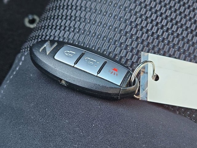 Used 2017 Nissan 370Z w/ Sport Package image 39