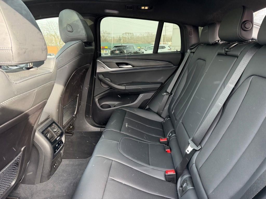 Used 2023 BMW X4 xDrive30i w/ Premium Package AWD/4WD image 14