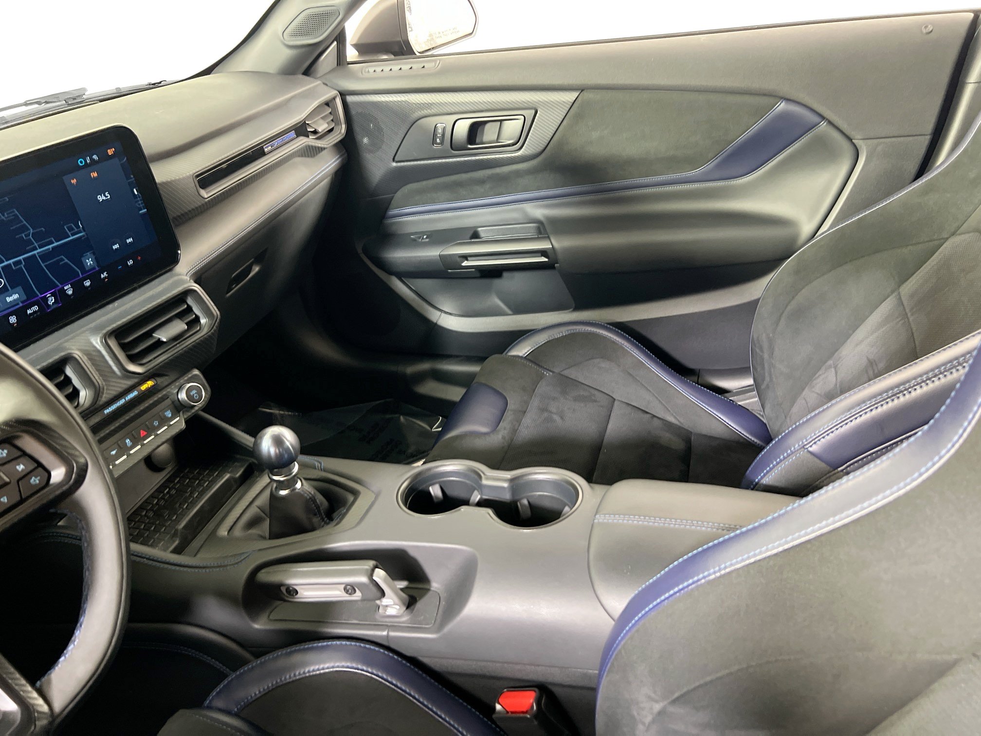 Used 2024 Ford Mustang Dark Horse RWD image 23