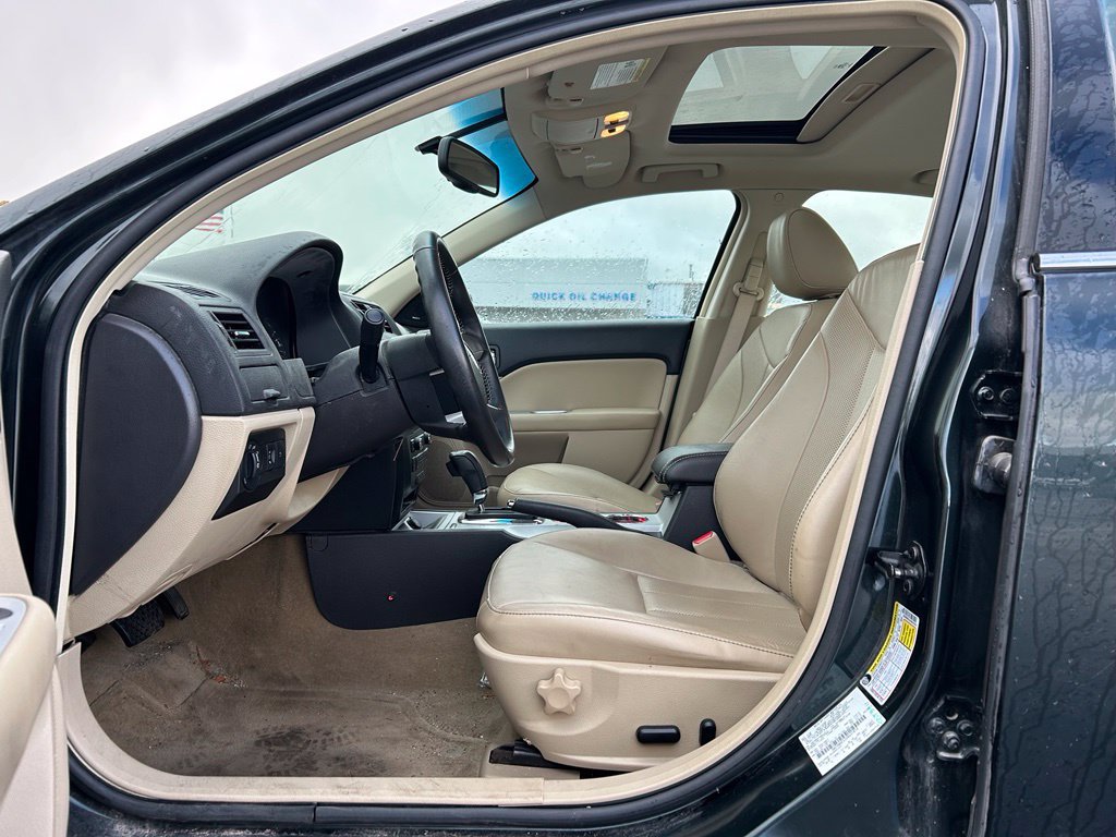 Used 2010 Mercury Milan Premier AWD/4WD image 9