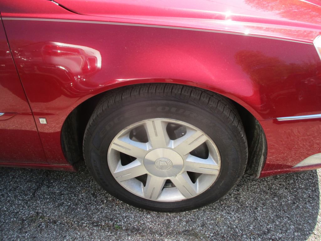 Used 2007 Cadillac DTS Luxury I FWD image 3