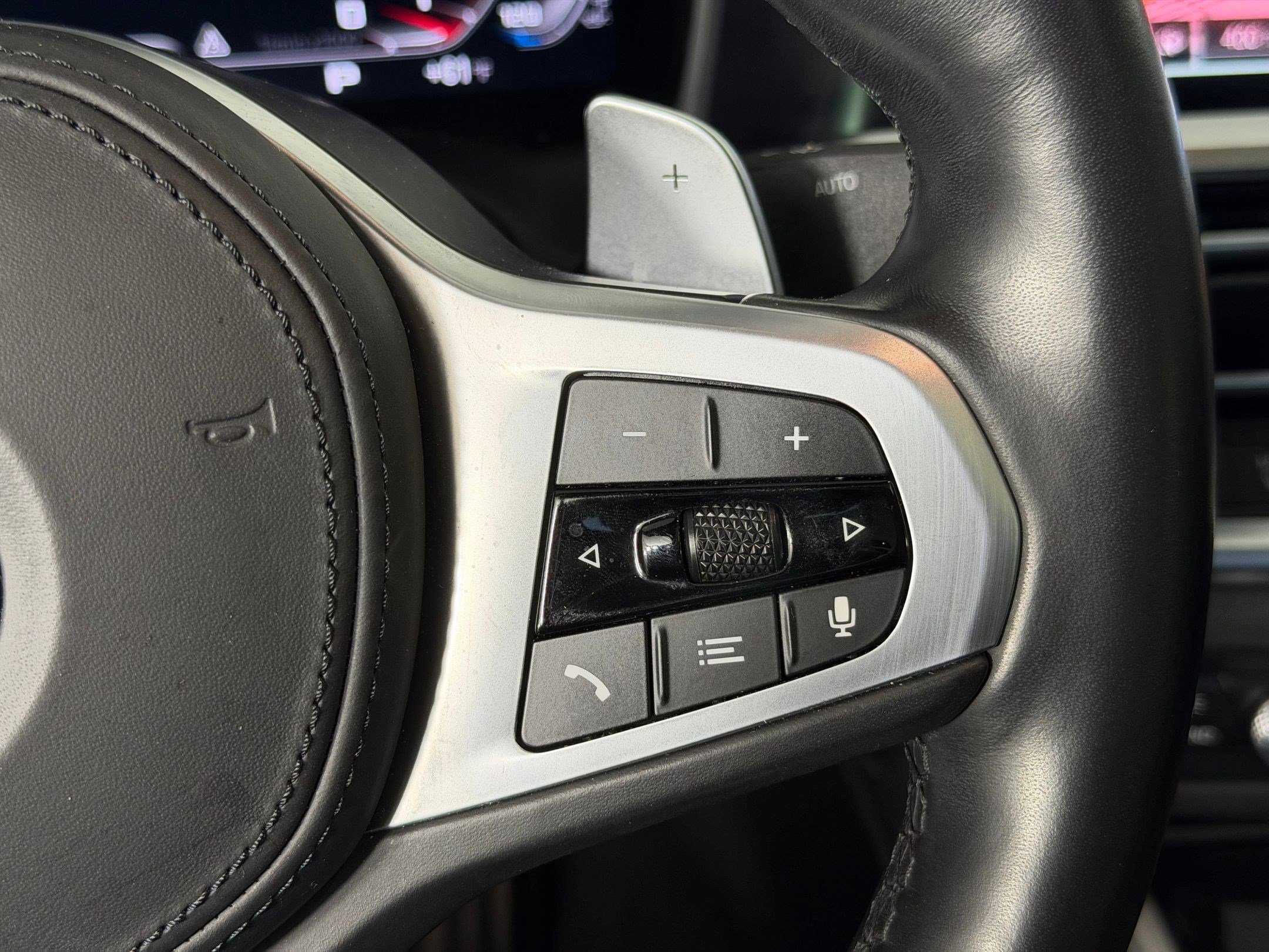 Used 2021 BMW 330i Sedan w/ M Sport Package image 28