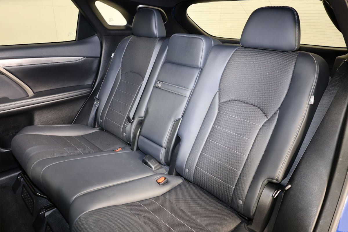 Used 2022 Lexus RX 450h F Sport w/ Cold Area Package (CT) AWD/4WD image 11