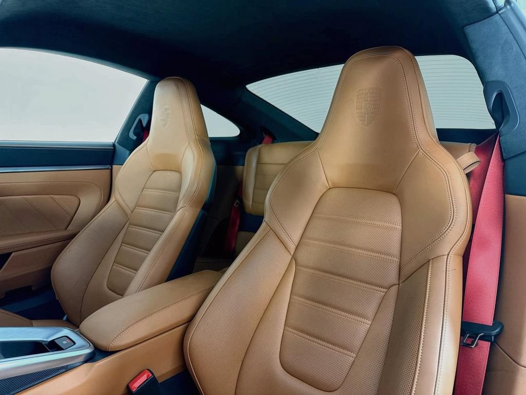 Certified 2025 Porsche 911 Carrera RWD image 5