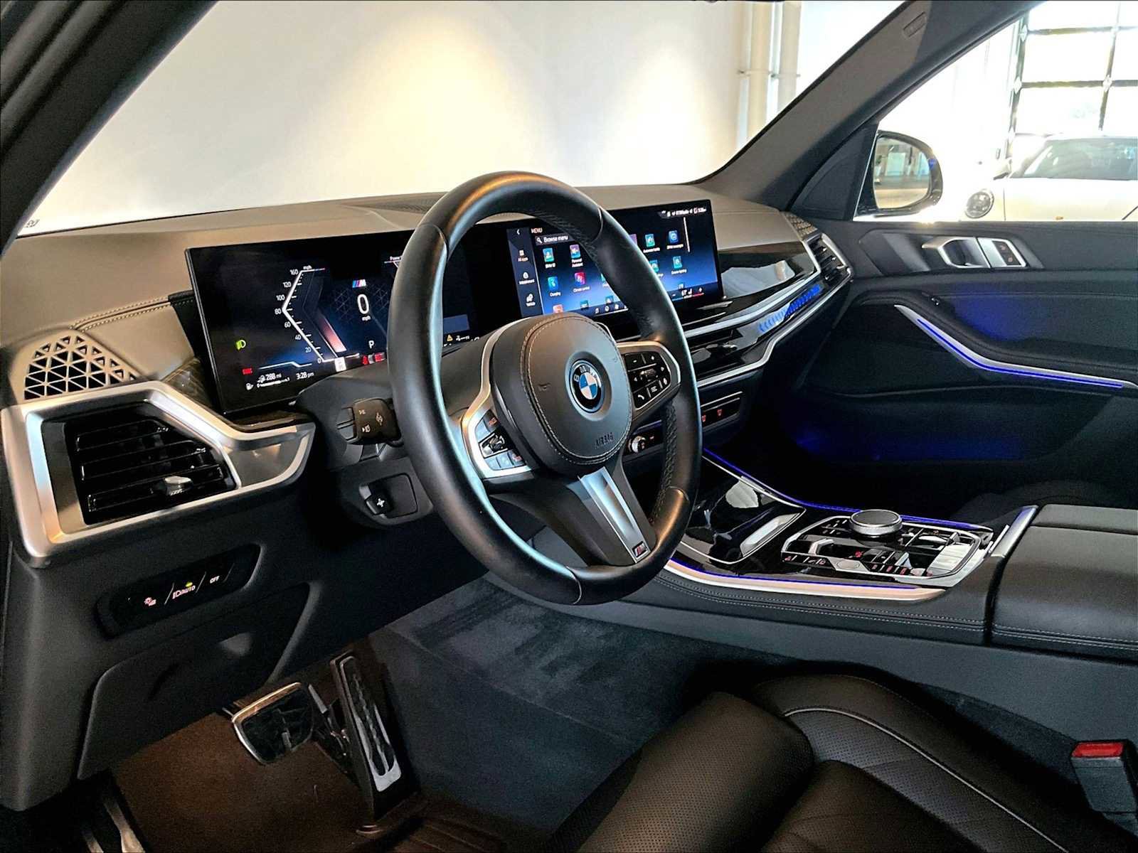 Used 2024 BMW X5 xDrive50e w/ M Sport Package image 7