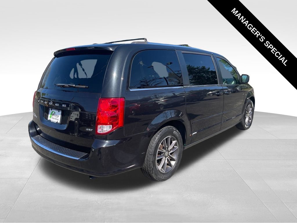 Used 2016 Dodge Grand Caravan SXT FWD image 7