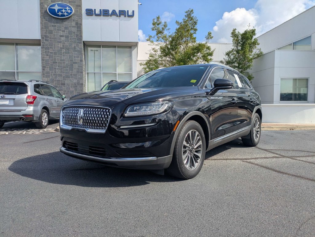 Used 2022 Lincoln Nautilus Reserve w/ Luxury Package FWD image 9