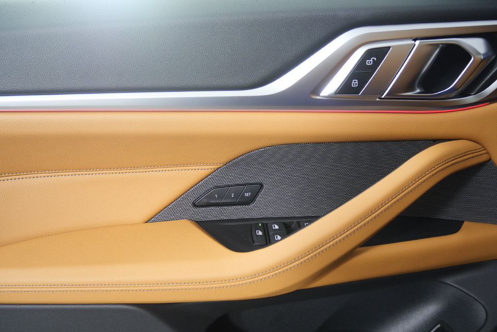 Used 2026 BMW M440i w/ Premium Package RWD image 9